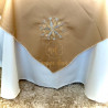 Nappe de table Brodée, couleur Camel /face avec motif  élégant  - Carrée -150 cm